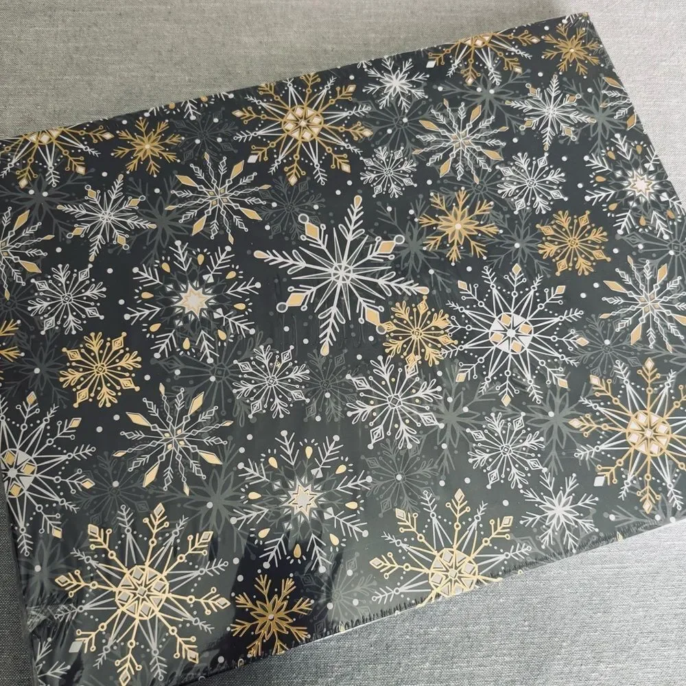 Christian Siriano Gray Gold Snowflakes Christmas Holiday Gift Shirt Boxes Set